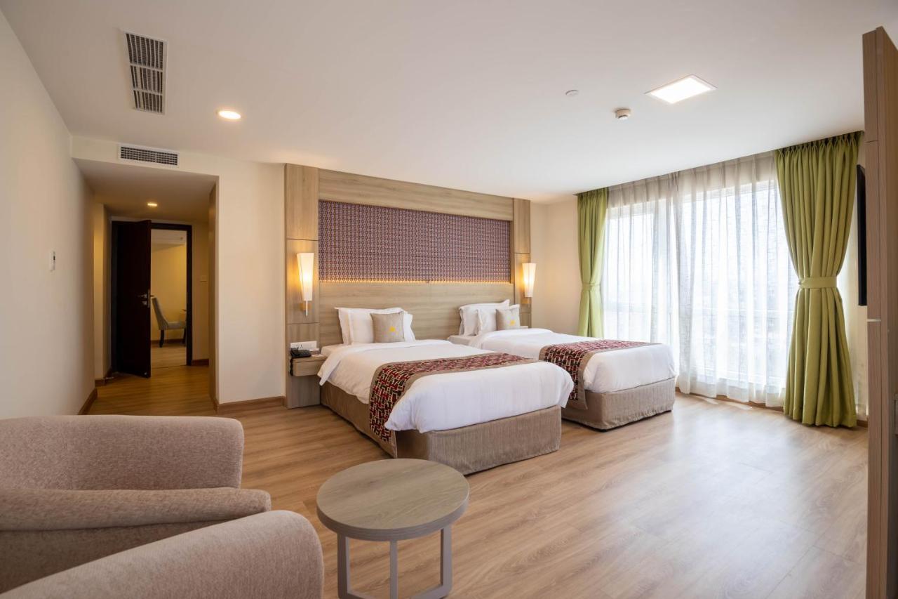 Hotel Crowne Imperial Κατμαντού Εξωτερικό φωτογραφία