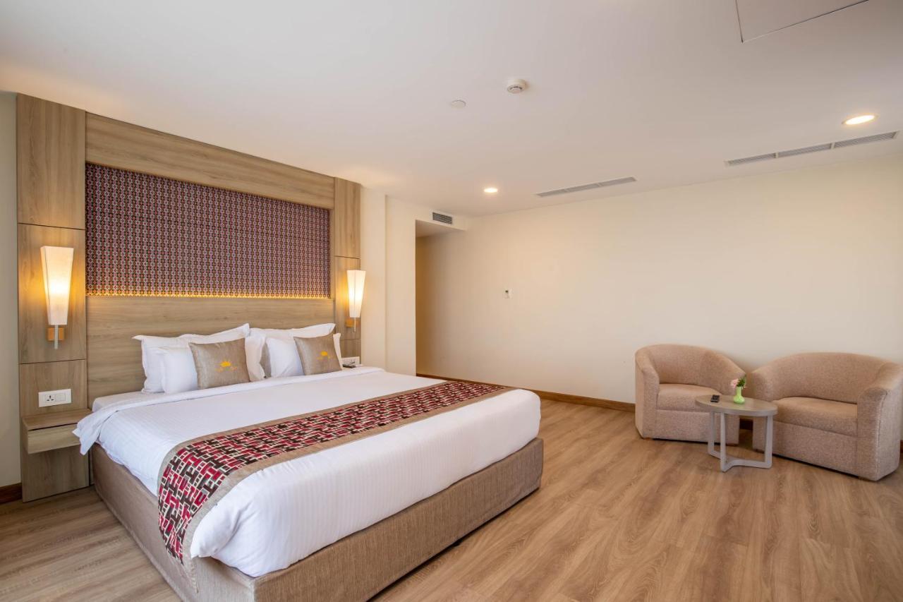 Hotel Crowne Imperial Κατμαντού Εξωτερικό φωτογραφία