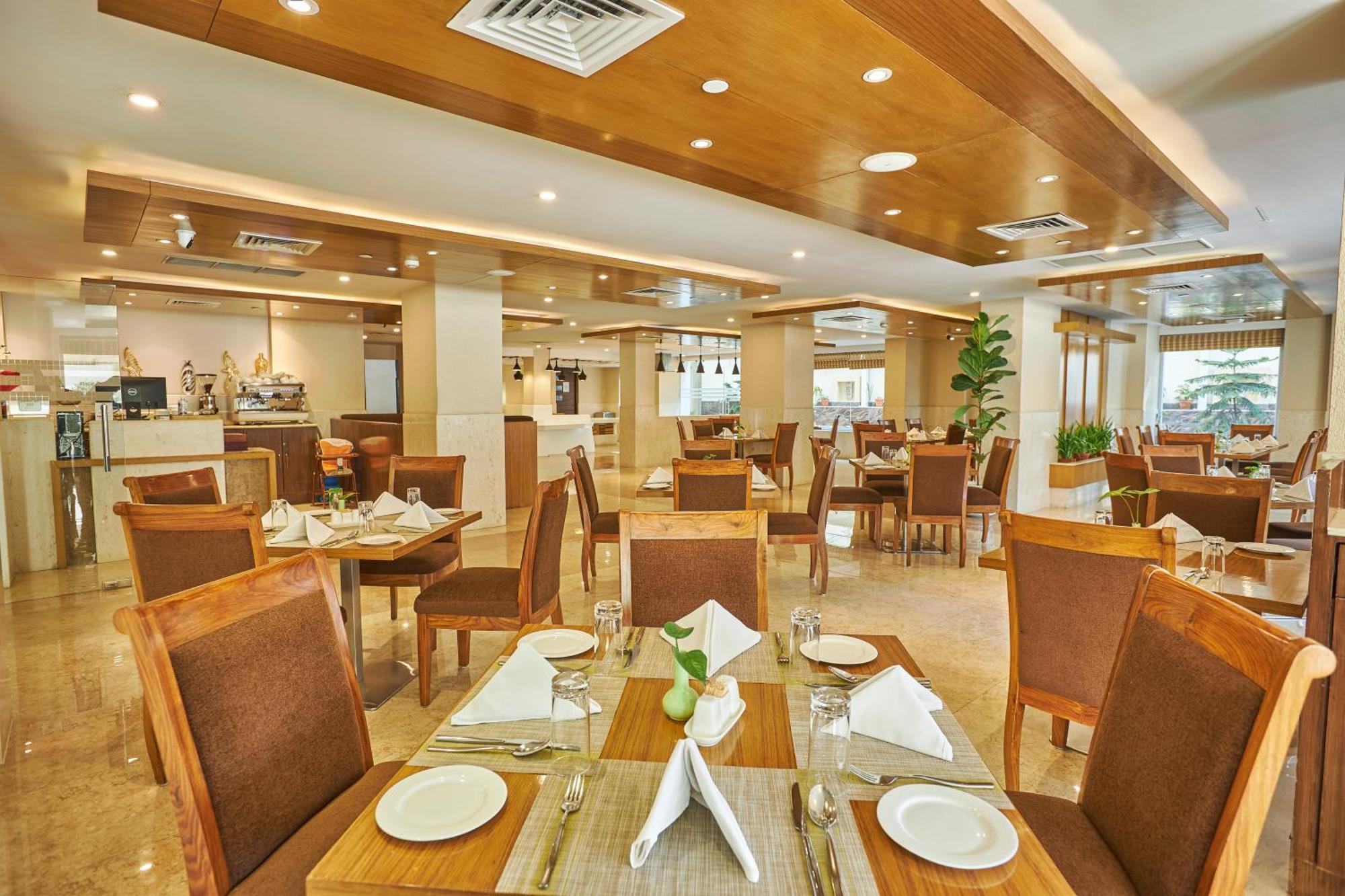 Hotel Crowne Imperial Κατμαντού Εξωτερικό φωτογραφία