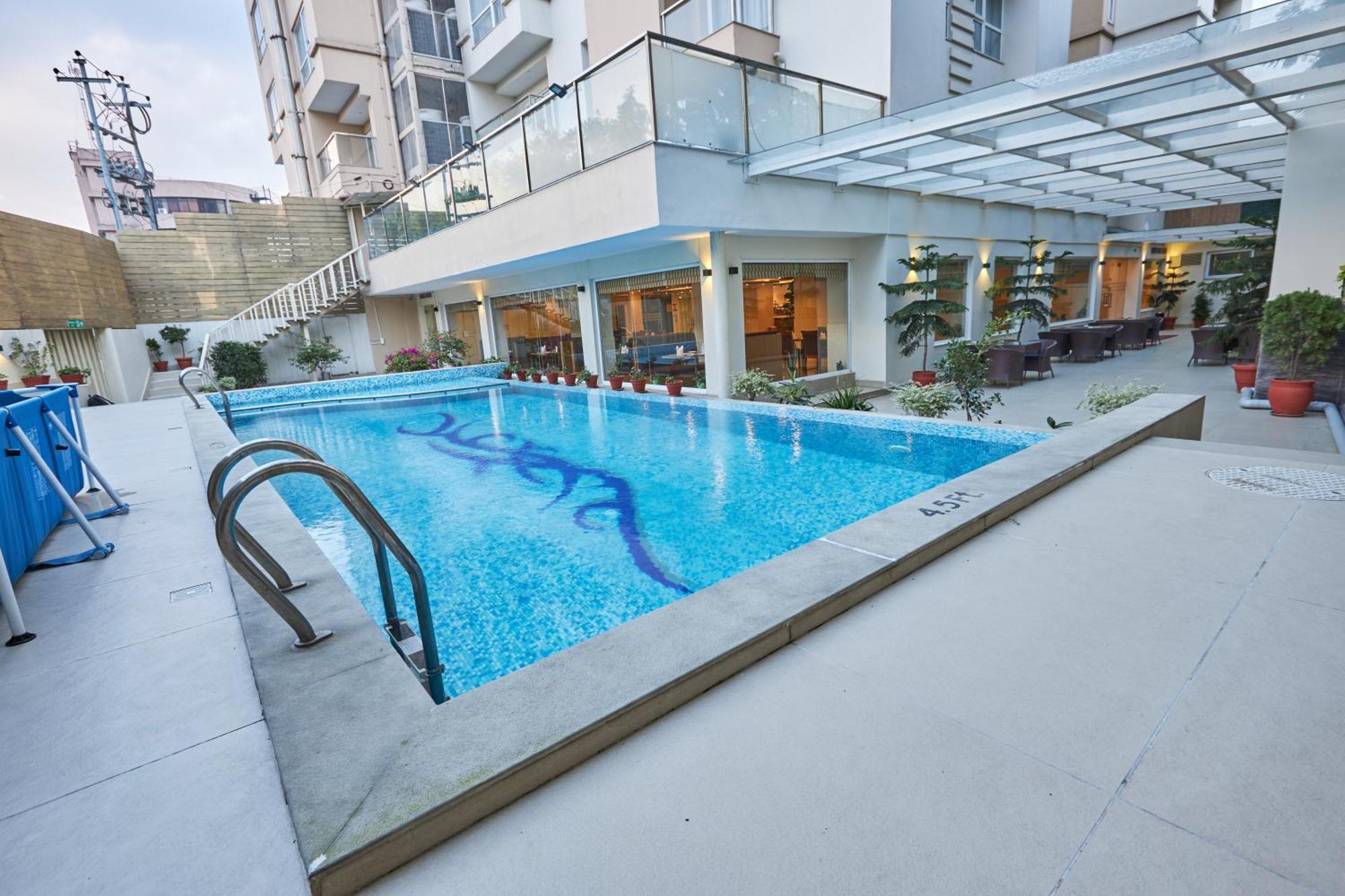 Hotel Crowne Imperial Κατμαντού Εξωτερικό φωτογραφία