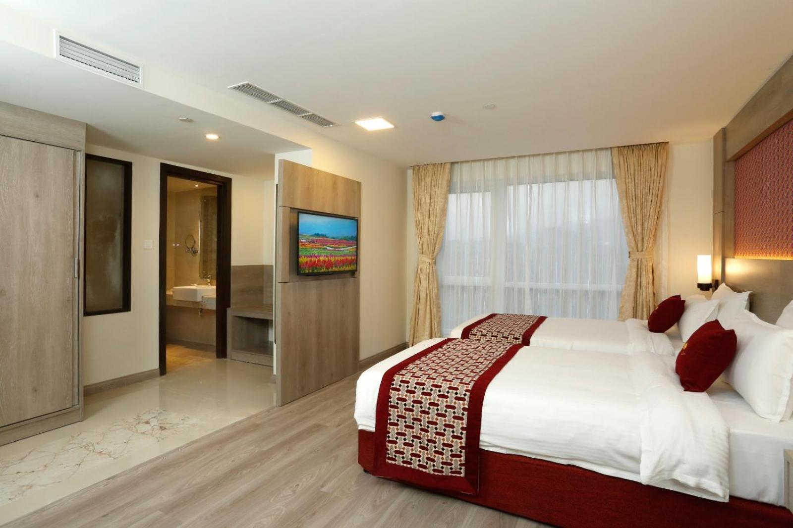 Hotel Crowne Imperial Κατμαντού Εξωτερικό φωτογραφία
