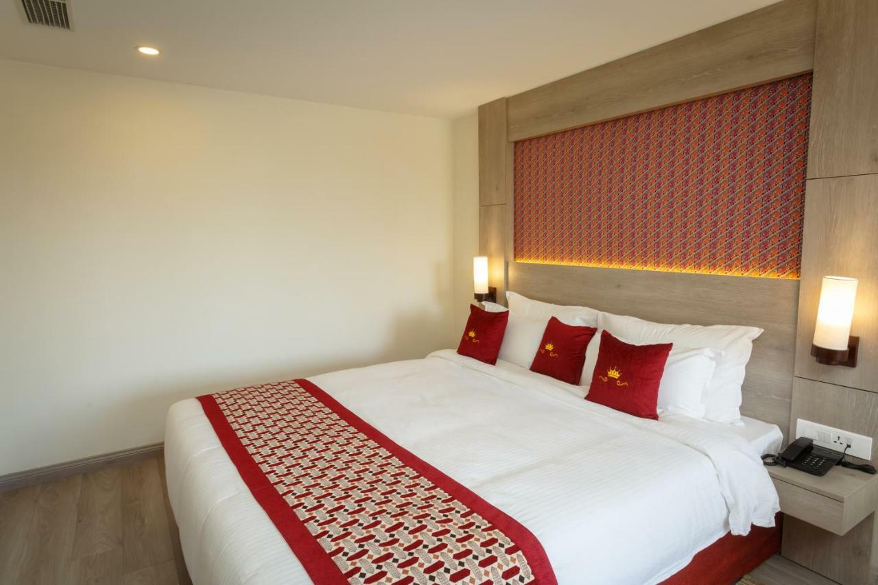 Hotel Crowne Imperial Κατμαντού Εξωτερικό φωτογραφία